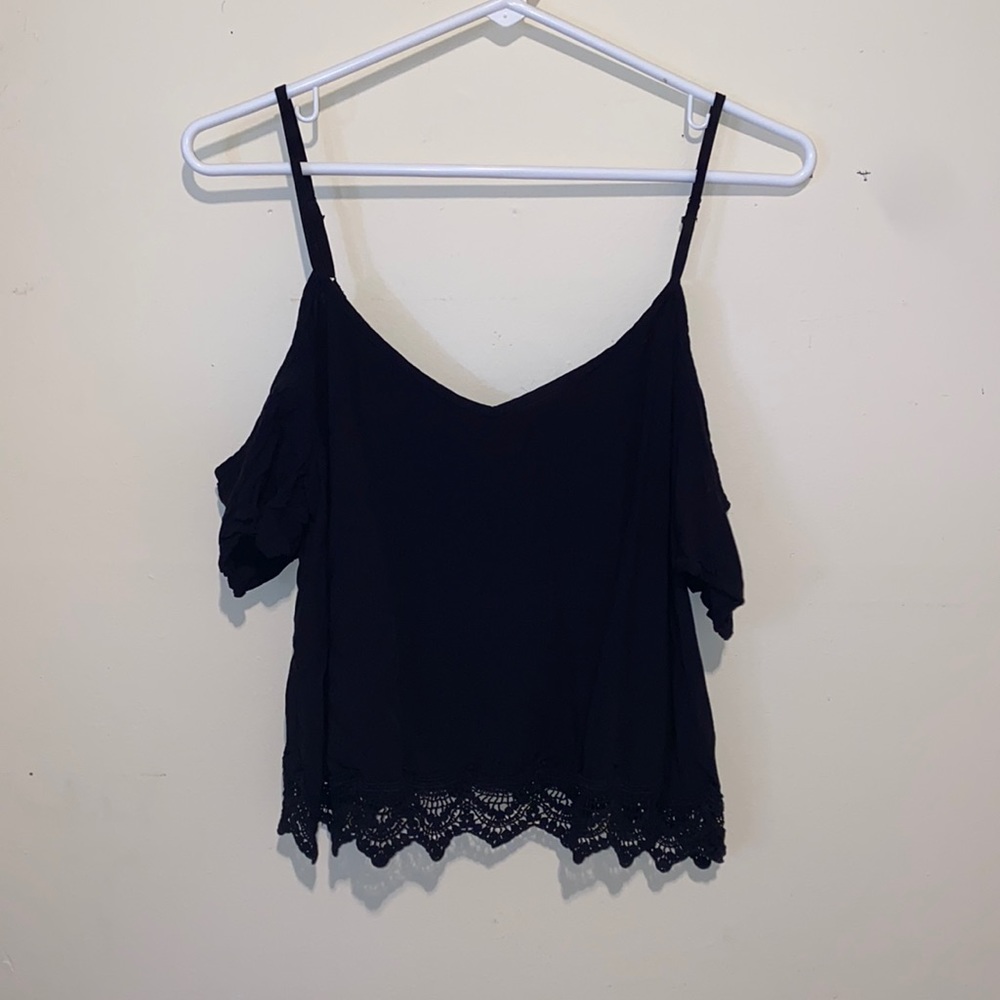 3/$15 SALE Lace Crop Top